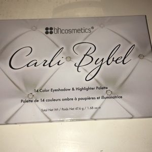 Carli Bybel x BH Cosmetics Eyeshadow Palette